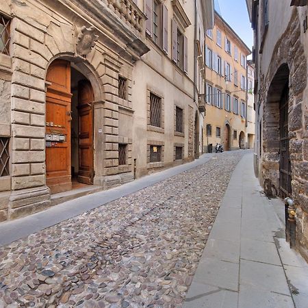 Penthouse In Citta Alta - Bergamo Apartment Екстериор снимка