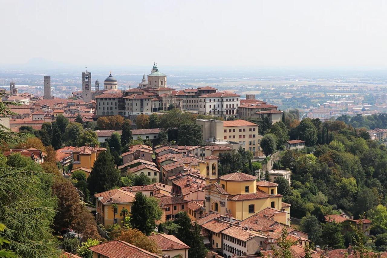 Penthouse In Citta Alta - Bergamo Apartment Екстериор снимка